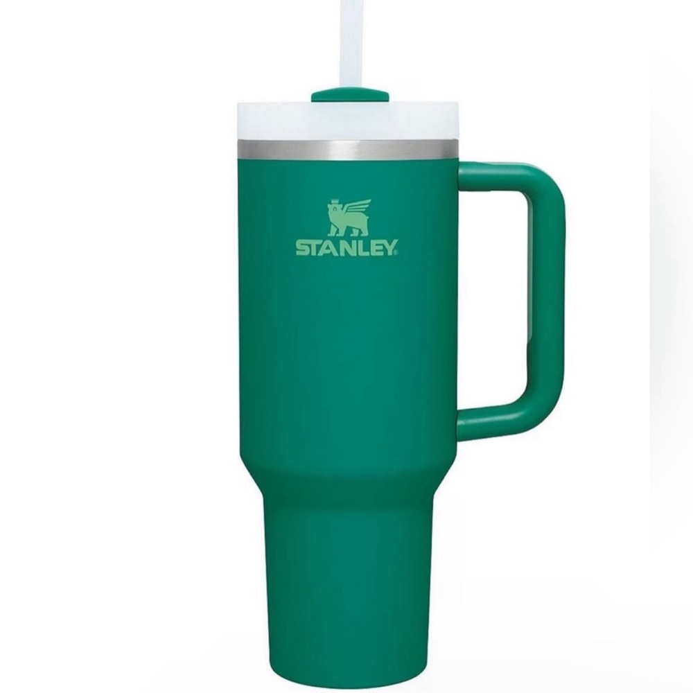 40 oz Stanley Tumbler Alpine Green.